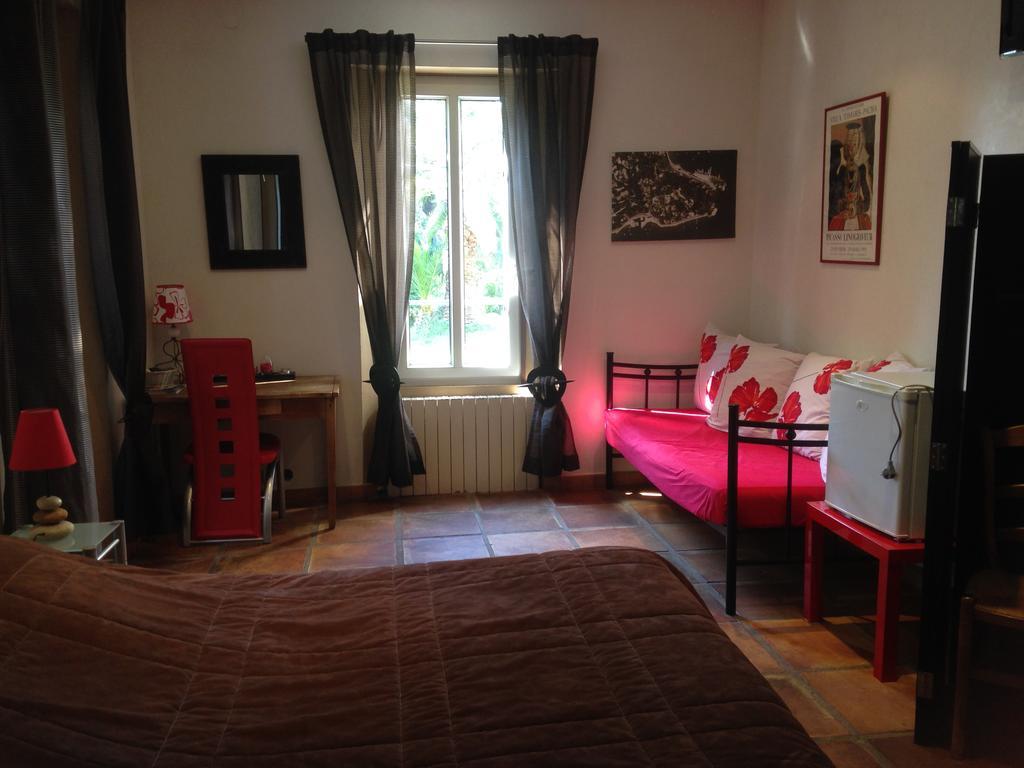 La Mandarinette Hotel Ла Сен-сюр-Мер Екстериор снимка